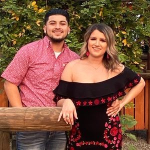 Meet your Posher, Selena